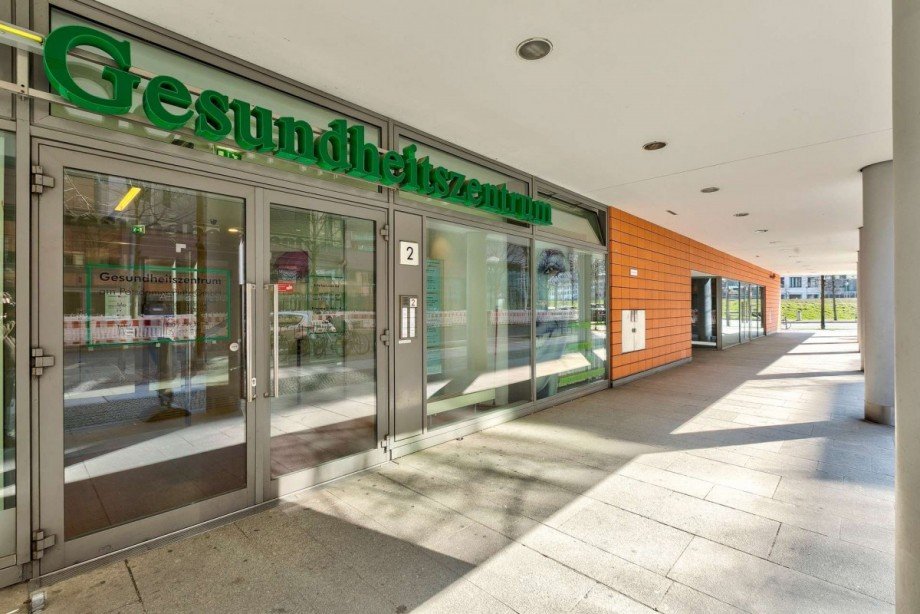 Doctors offices within the building Wohnung Berlin
