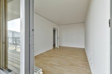 Blick vom Balkon ins Schlafzimmer POTSDAMER PLATZ: Bezugsfreie 2-Zimmer-Eigentumswohnung in Toplage
