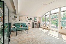 Wohnzimmer mit ausreichend Platz 3 Zimmer auf 93 m� | Dachgeschoss | S�dbalkon | Aufzug | Berlin-Pankow
