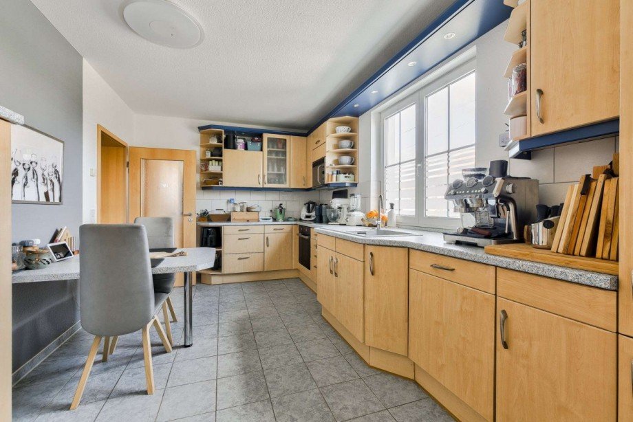 K�che mit Einbauk�che und Essplatz Einfamilienhaus Bernau bei Berlin