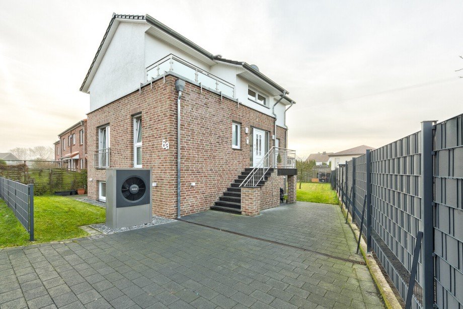 Hausansicht vorne Einfamilienhaus Wunstorf