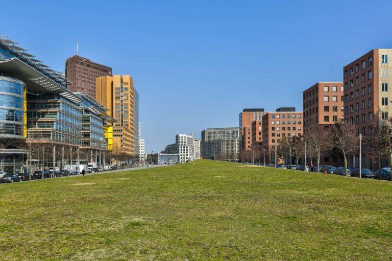 Weitblick udas Quartier Berlin Etagenwohnung POTSDAMER PLATZ: Bezugsfreie 2-Zimmer-Eigentumswohnung in Toplage