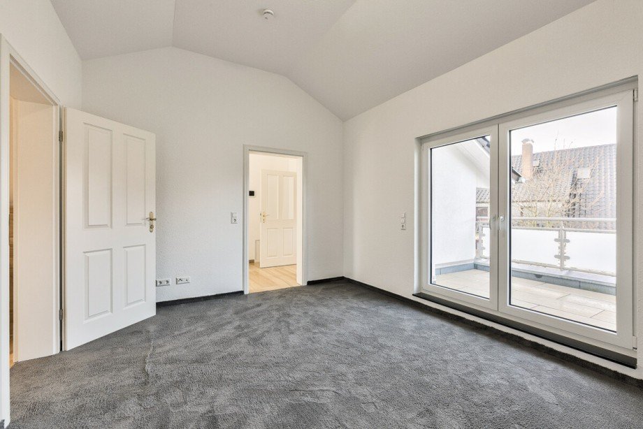 DG Zimmer 2 mit Balkon Einfamilienhaus Wunstorf