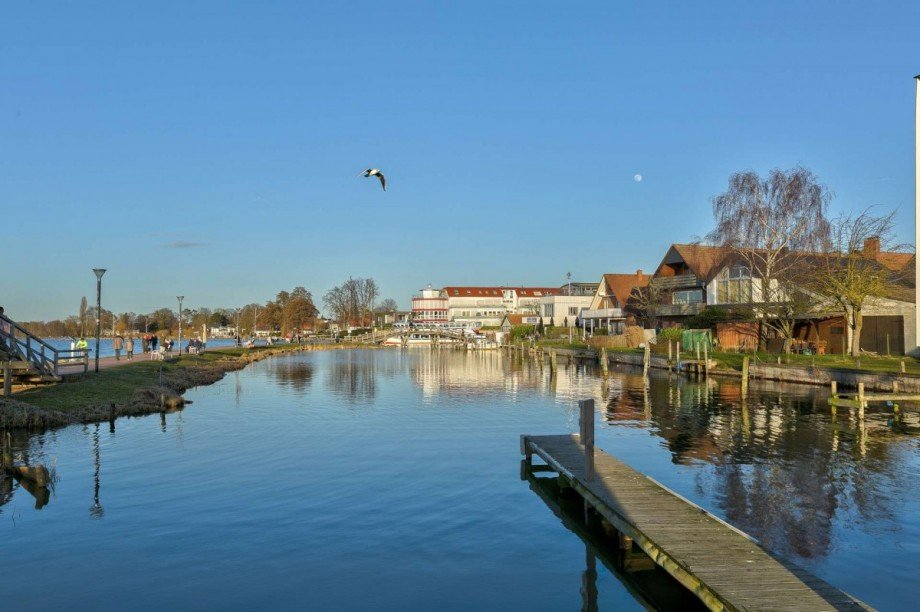Hafenbereich Steinhude - Wasserlage Wohn- / Gesch�ftshaus Steinhude
