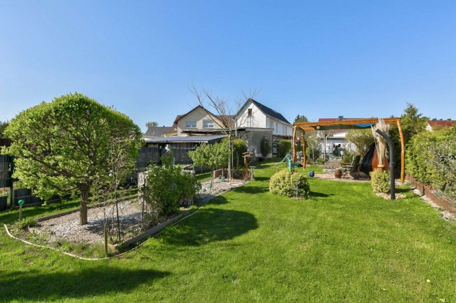 Gartenansicht mit Blick auf das Haus Einfamilienhaus Ziltendorf