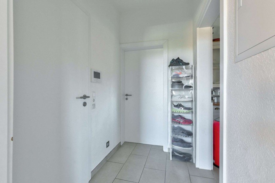 WE 1 - Flur / Eingangsbereich Wohn- / Gesch�ftshaus Steinhude