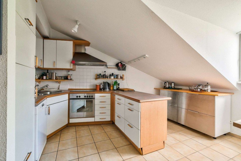 Einbauk�che Dachgeschosswohnung Berlin