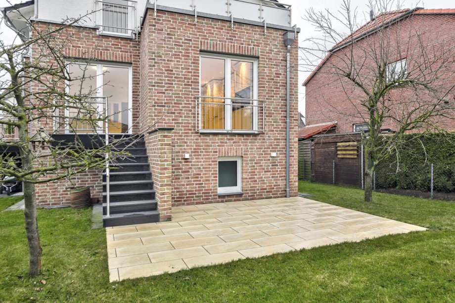 Gro�z�gige Terrasse Einfamilienhaus Wunstorf