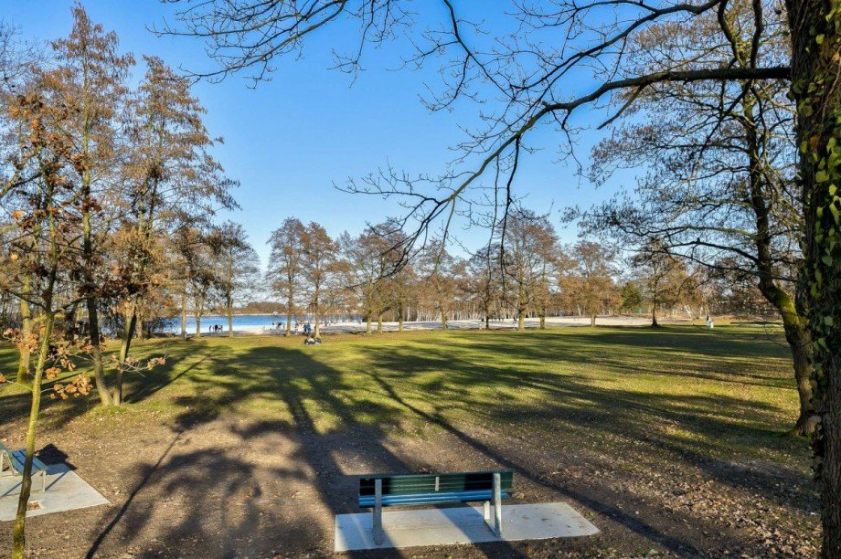 Steinhuder Meer - Parkanlage am Wasser Wohn- / Gesch�ftshaus Steinhude