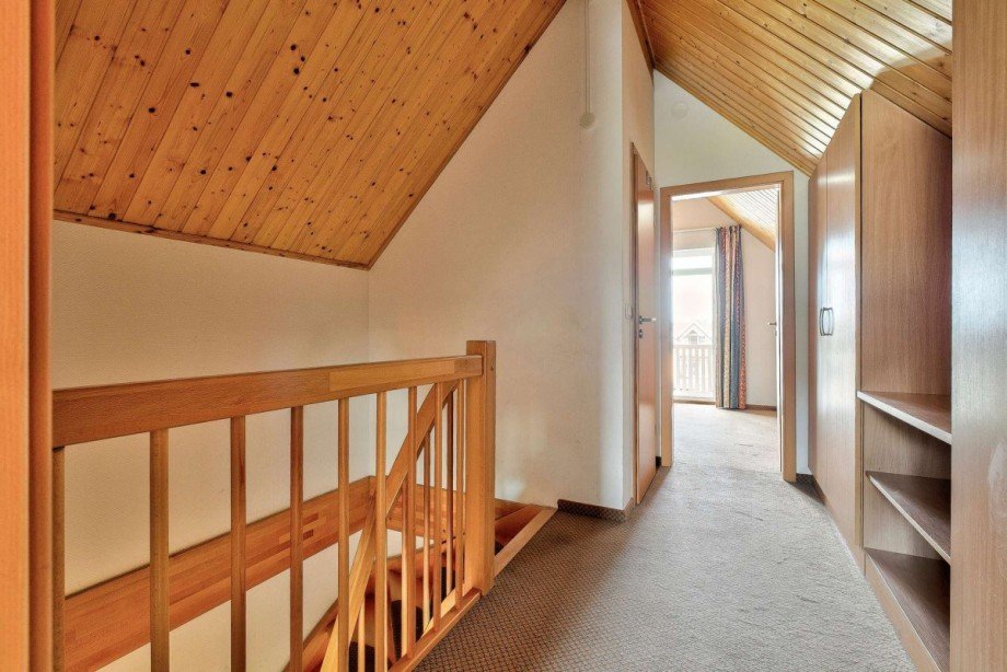 Flur im Dachgeschoss mit Zugang zu den Schlafr�umen Reihenmittelhaus Rheinsberg