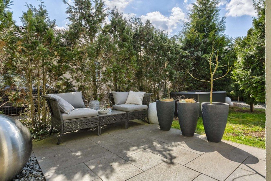 Lounge-Ecke im Garten Einfamilienhaus Bernau bei Berlin