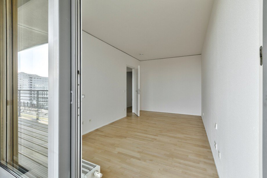 Blick vom Balkon ins Schlafzimmer Etagenwohnung Berlin
