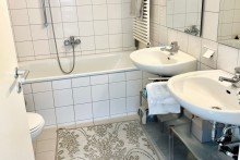 Bad mit Badewanne Eigentumswohnung am Potsdamer Platz - provisionsfrei -
