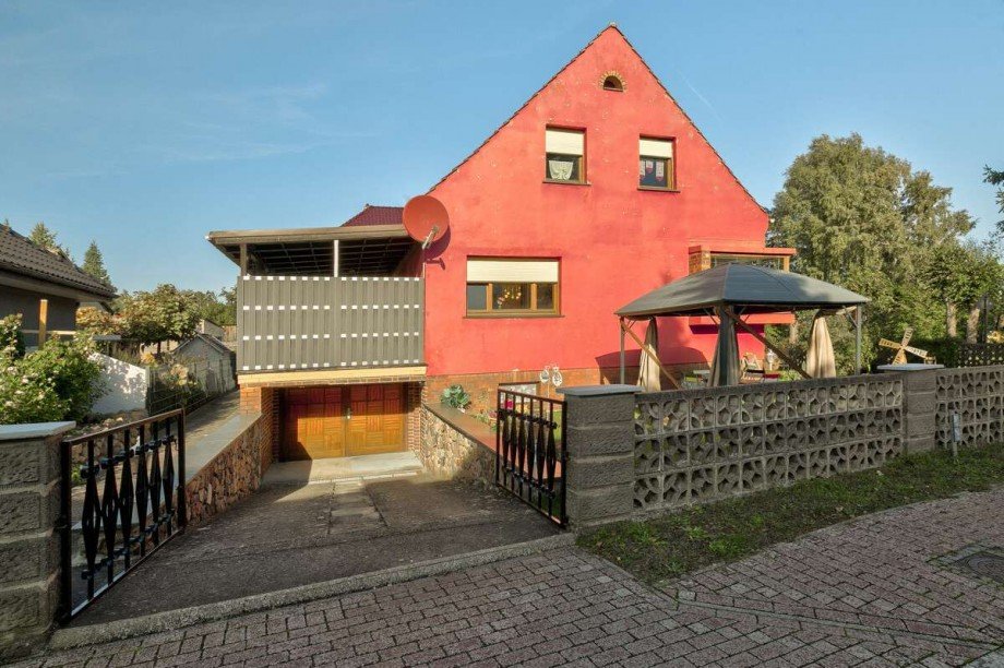 Zufahrt zur Tiefgarage Einfamilienhaus M�llrose