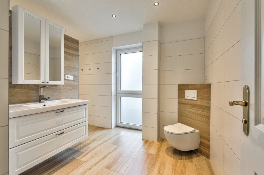 Bad im Erdgeschoss Einfamilienhaus Wunstorf